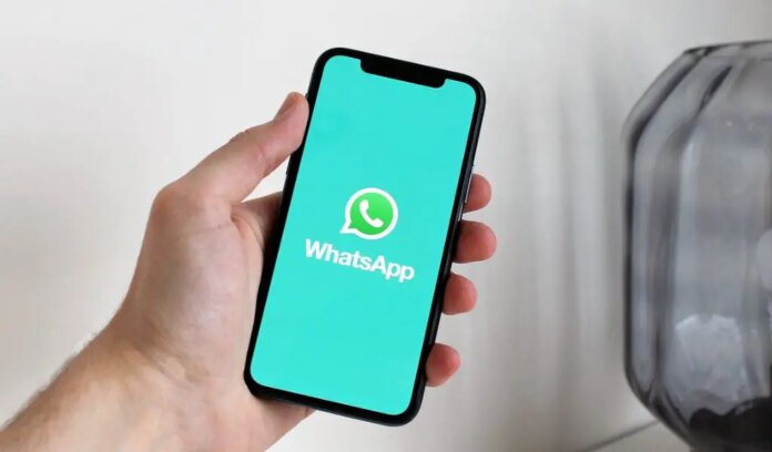 How to Use WhatsApp Without Hands to make Calls and Send Messages?